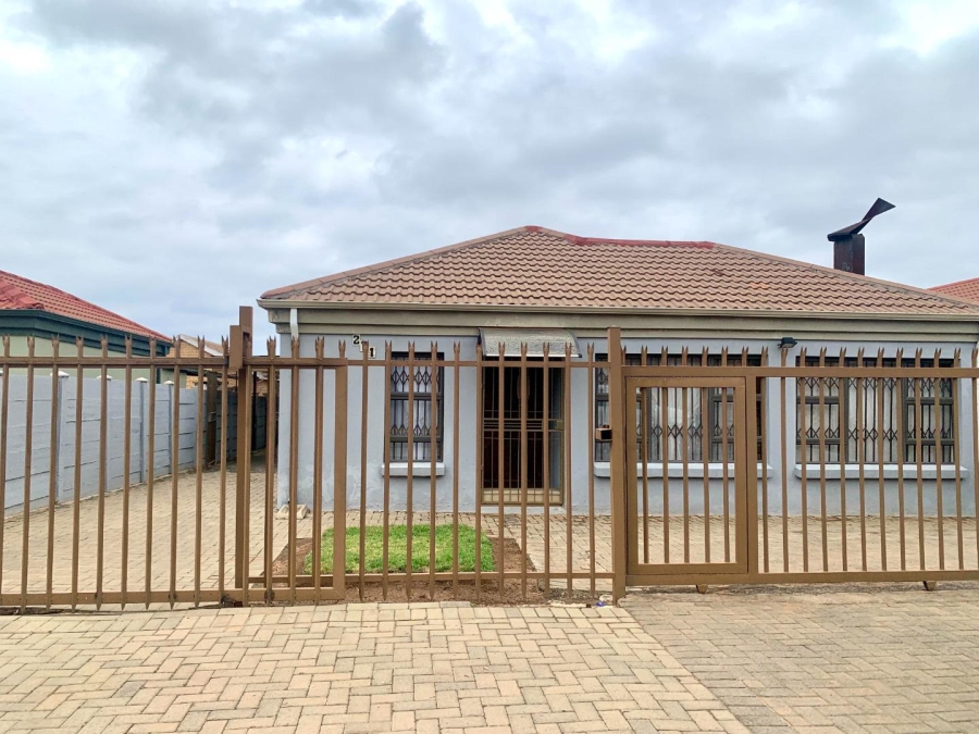 3 Bedroom Property for Sale in Vista Park Free State